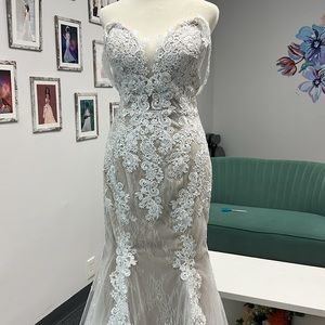 Off Shoulder Lace Wedding Dress